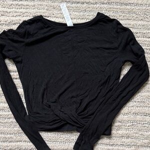 ALO Yoga Cover Black Long Sleeve Top
